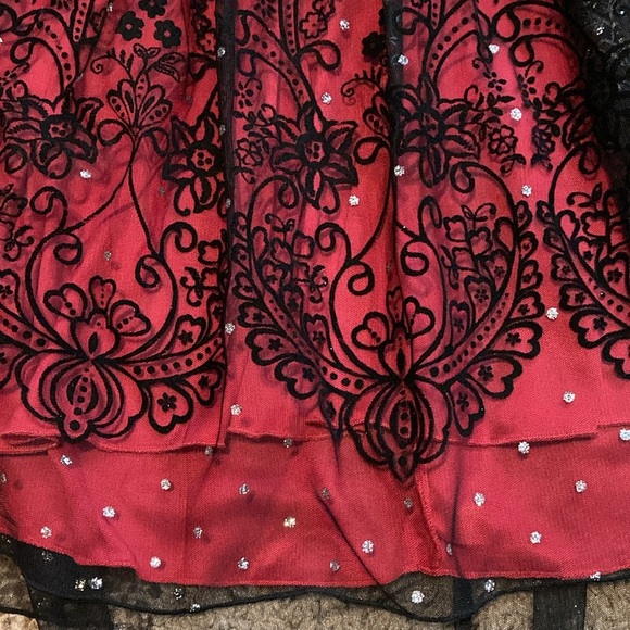 Ruby rox black and red mesh floral dot halter dress. - Picture 2 of 8